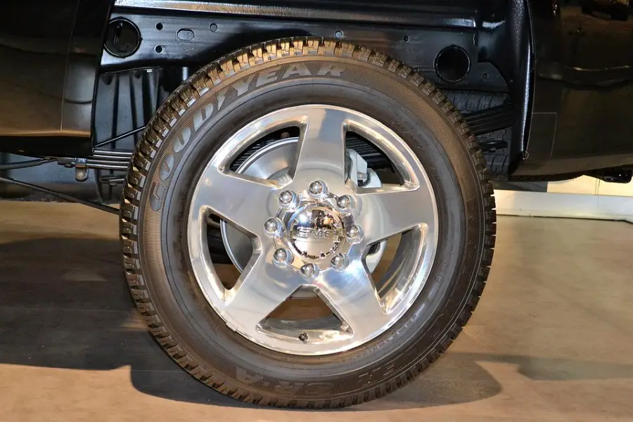 Light Truck and SUV Tires